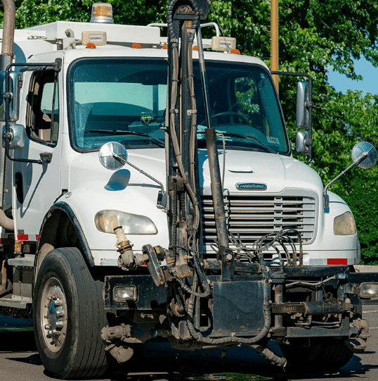 Camion citerne pour le transport de liquides à Ste-Thérèse.
